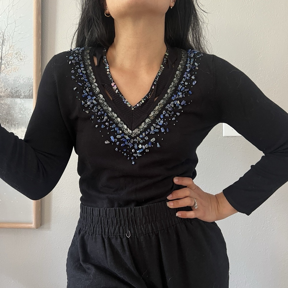RARE! Alberto Makali Black knit Sequin blue Beaded Knit Top Sz medium v neck